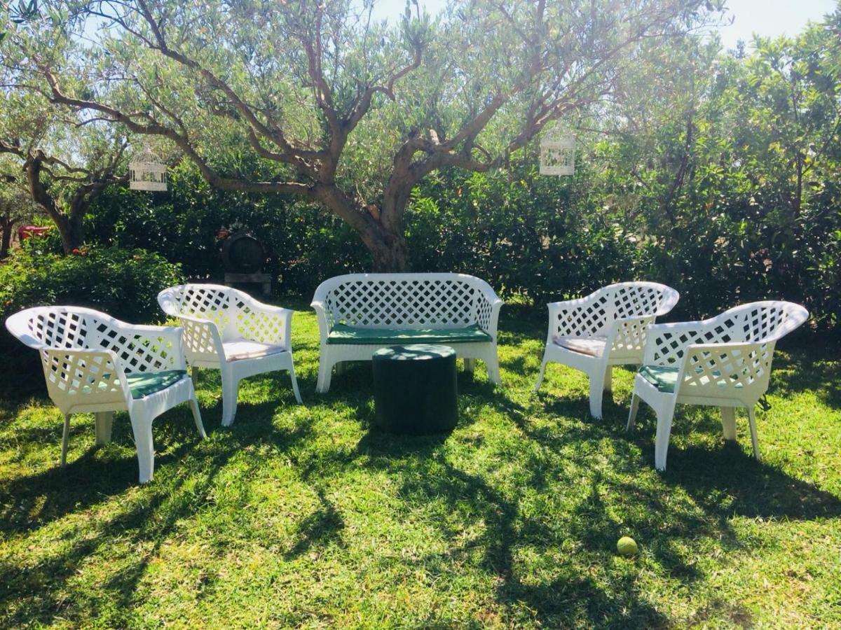 Casa Vacanza Mariaoliva Villa Menfi Kültér fotó